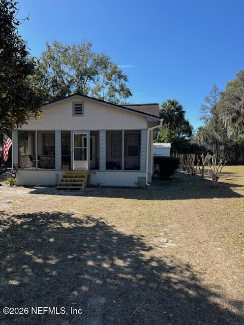 Property Photo:  319 Pine Avenue S  FL 32043 