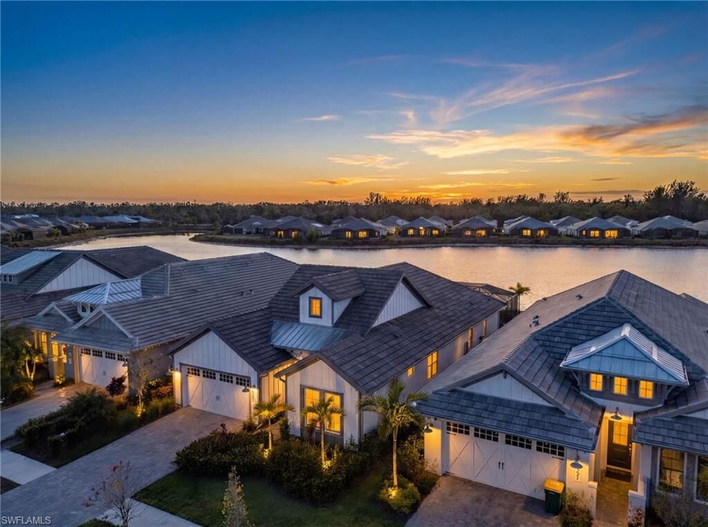 Property Photo:  8835 Calypso Ct  FL 34112 