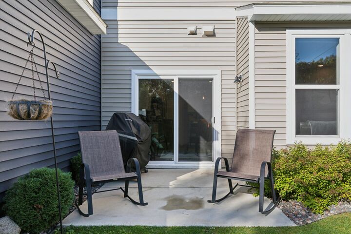 Property Photo:  4860 Avery Court  MN 55123 