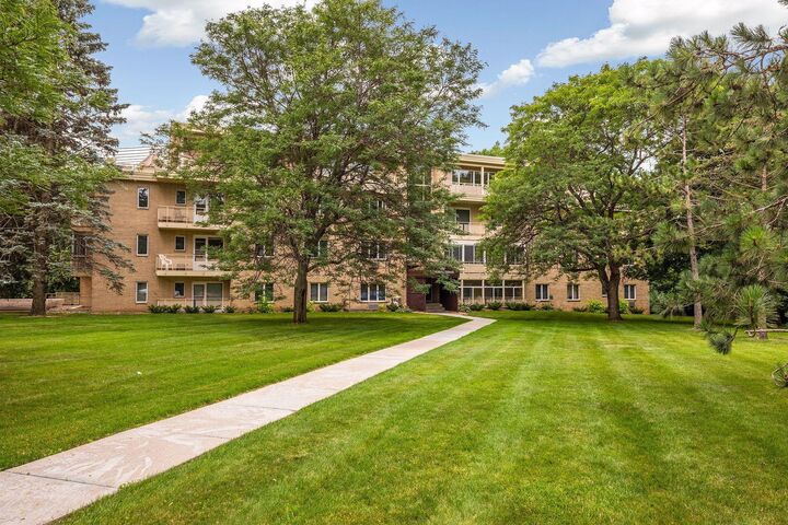 Property Photo: 100 Imperial Drive W 404 MN 55118