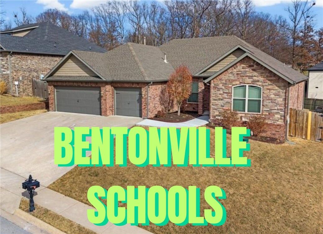 Property Photo: 1206 Sycamore Street AR 72718