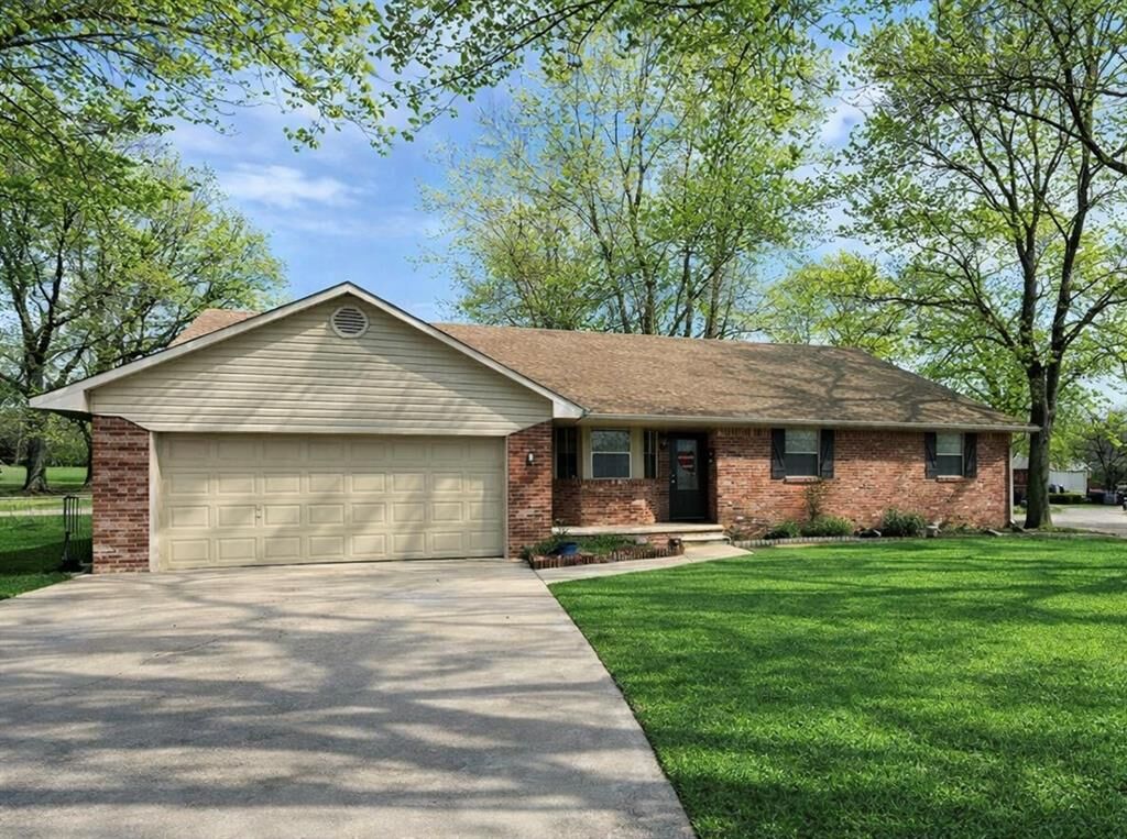 Property Photo:  8 Clark Circle  OK 74804 