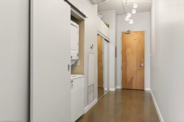Property Photo:  66 Bay Street S 505  ON L8P 4Z6 