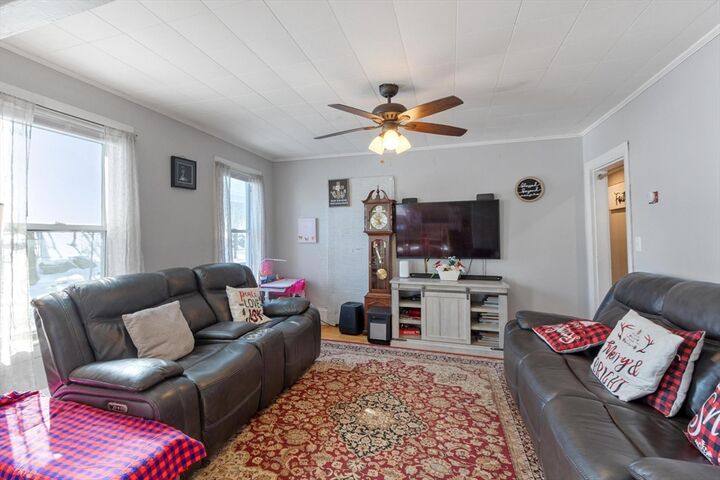 Property Photo:  76 Heywood St  MA 01420 