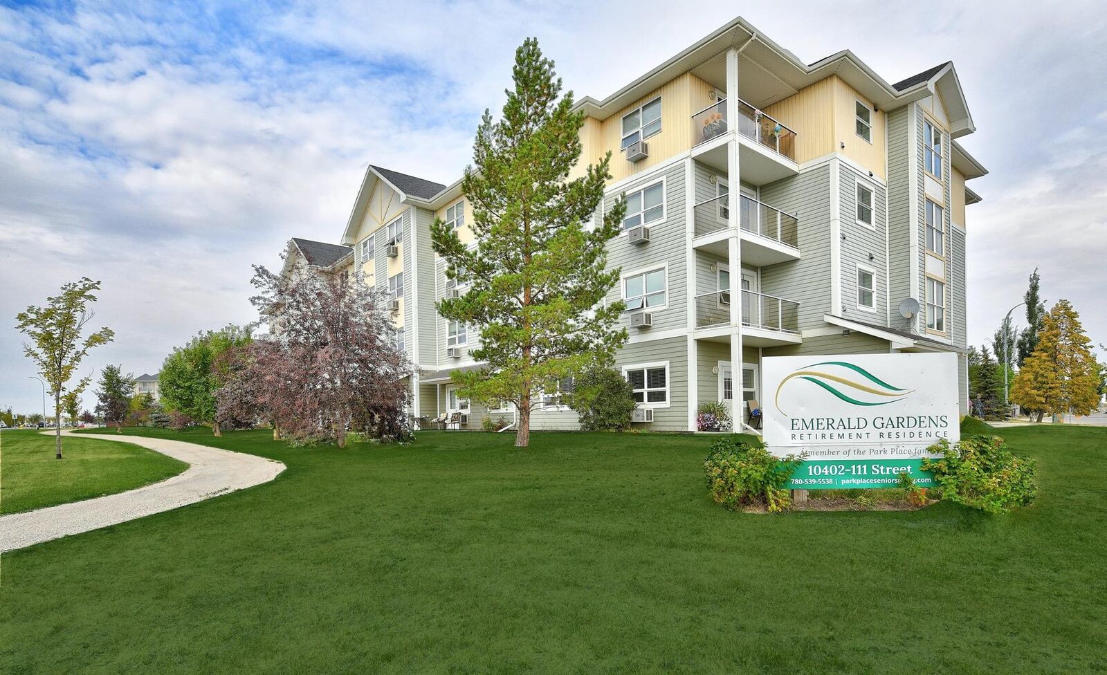 Property Photo: 10402 111 Street 228 AB T8V 8G4