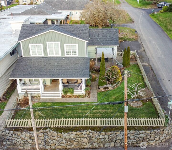 Property Photo:  475  Columbia Street  WA 98612 