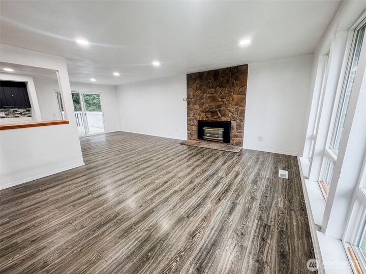 Property Photo:  1322  Alki Street NE  WA 98516 