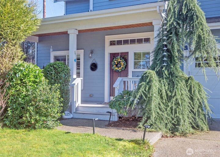 Property Photo:  629  Emory Drive  WA 98290 