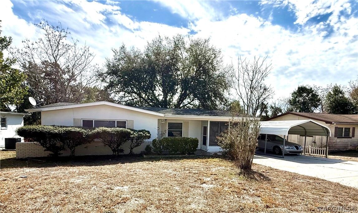 Property Photo:  23 N Tyler Street  FL 34465 