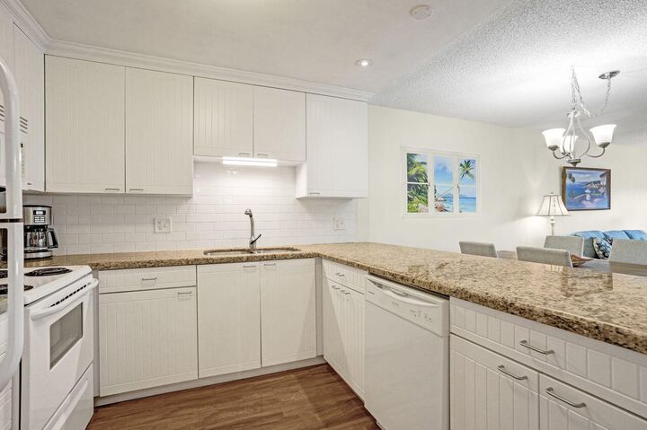 Property Photo:  1502 S Lakeside Drive #303  FL 33460 