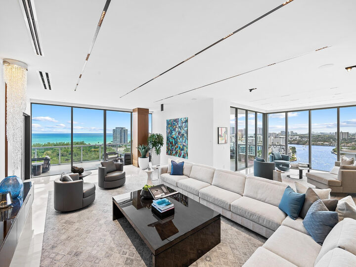 Property Photo: 920 Intracoastal Drive Ph1 FL 33304