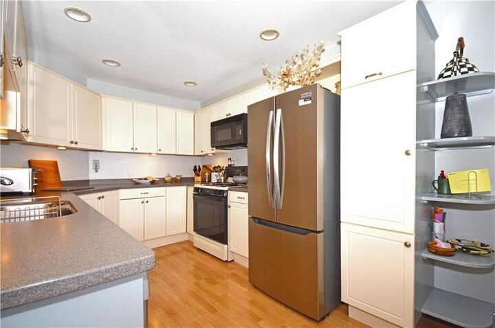 Property Photo:  39 Bagy Wrinkle Cove 39  RI 02885 