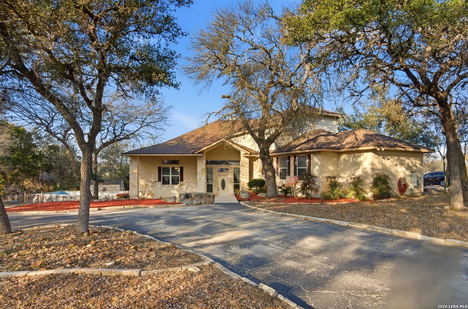 Property Photo:  101 Hillside Dr  TX 78070 