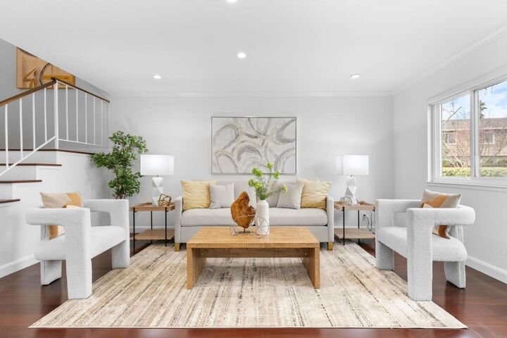 Property Photo: 1072 Eagle Lane CA 94404