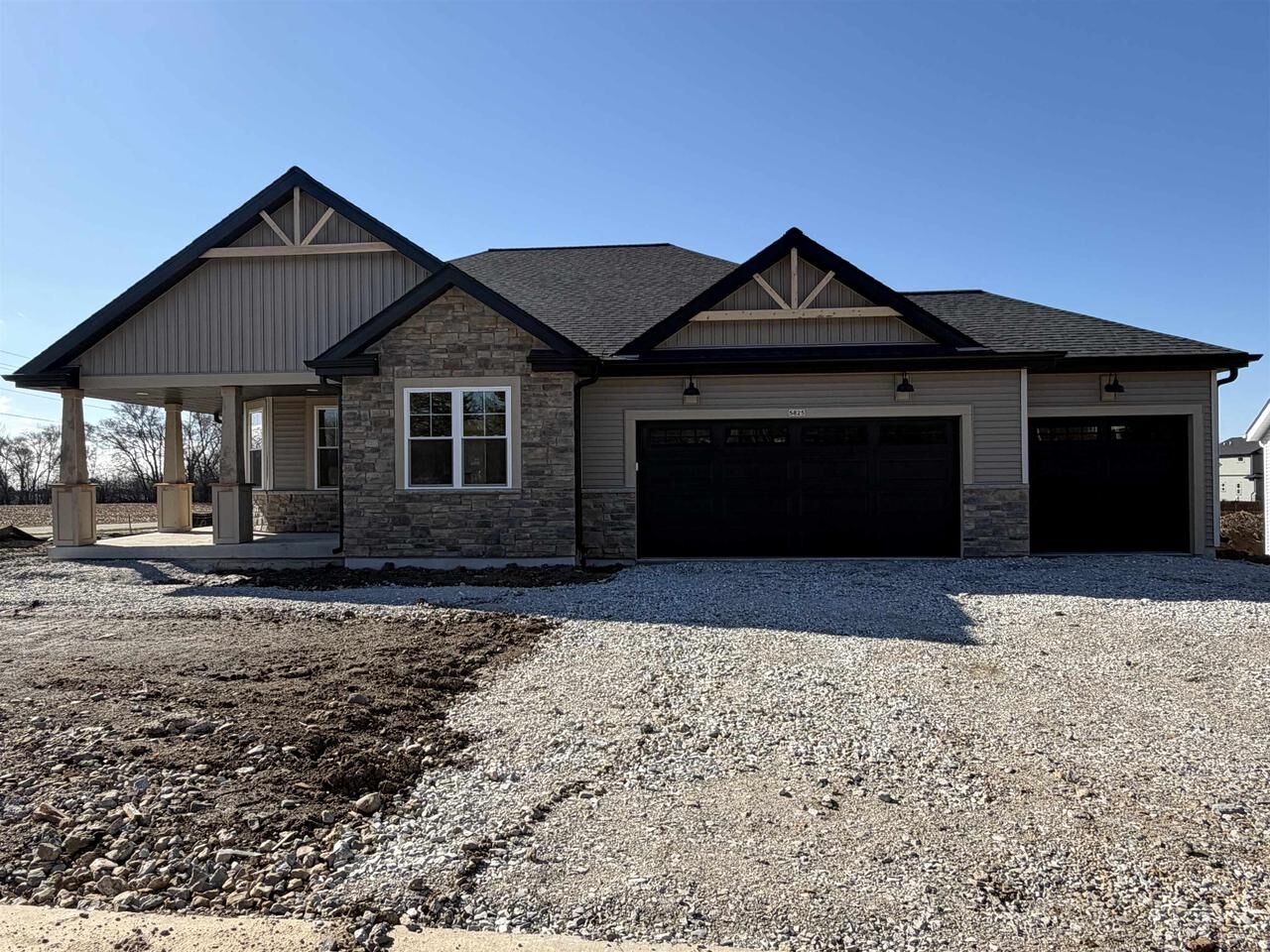 Property Photo: 5825 Bridle Way WI 53718