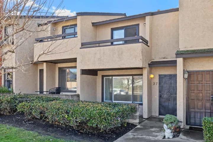 Property Photo:  9220 Mast Blvd 27  CA 92071 