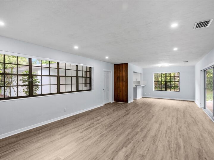 Property Photo: 9315 SW 72nd Ave FL 33156