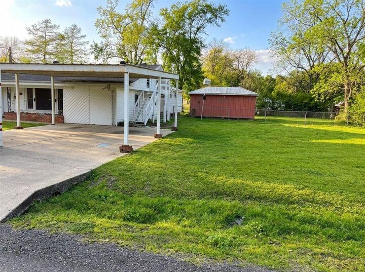 Property Photo:  2506 Thomason St Street  LA 70665 