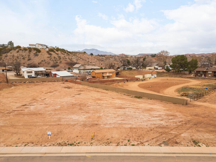 Property Photo:  1380 Clara Crossing  UT 84765 