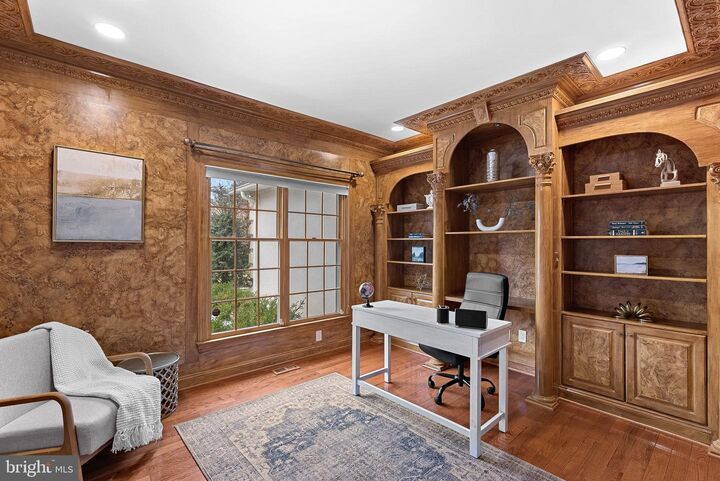 Property Photo: 10317 Brittenford Drive VA 22182