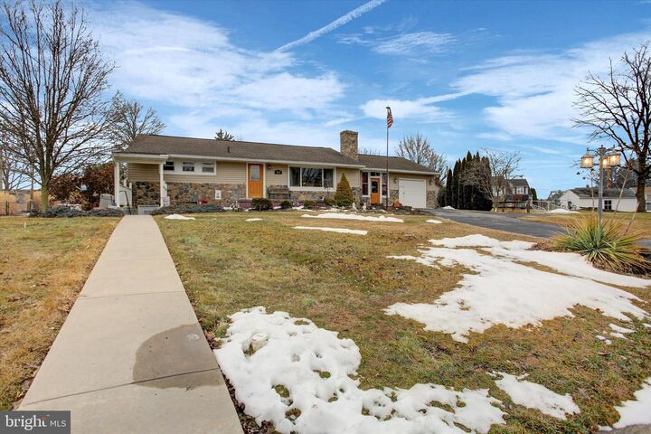 Property Photo:  924 Blanchard Avenue  PA 17201 