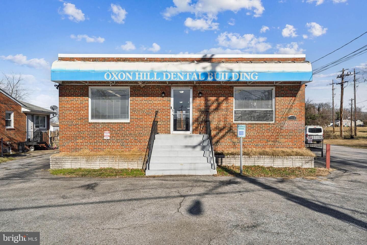 Property Photo:  1004 White Oak Drive  MD 20745 