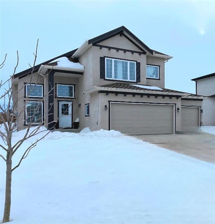 Property Photo:  20 Fourth Avenue  MB R0G 0A2 