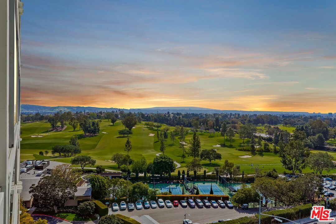 Property Photo:  2222 Avenue Of The Stars  CA 90067 