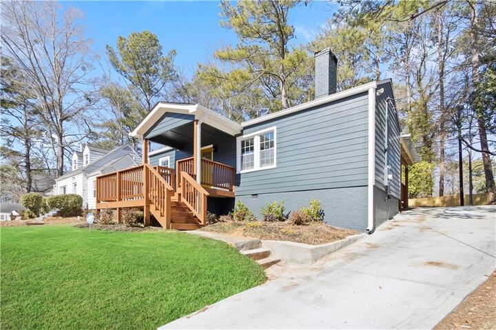 Property Photo:  1673 Altadena Place SW  GA 30311 