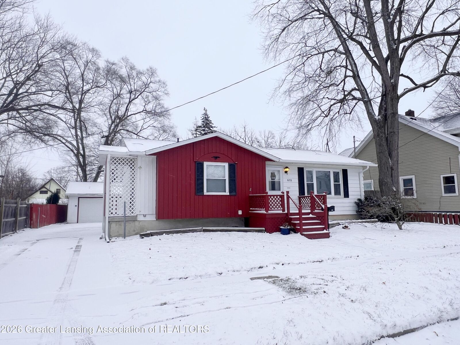 Property Photo:  615 Broadway Avenue  MI 48867 