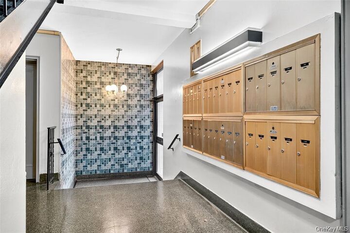 Property Photo:  770 Bronx River Rd A41  NY 10708 