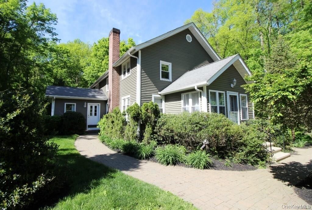 Property Photo: 189 Fair Street 4 D NY 10512