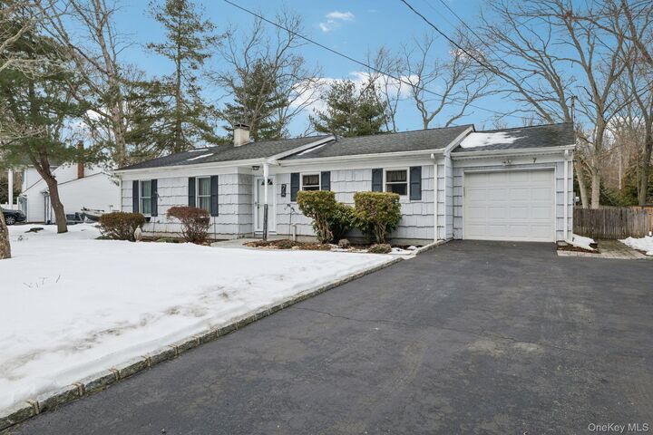 Property Photo:  7 Joni Drive  NY 11766 