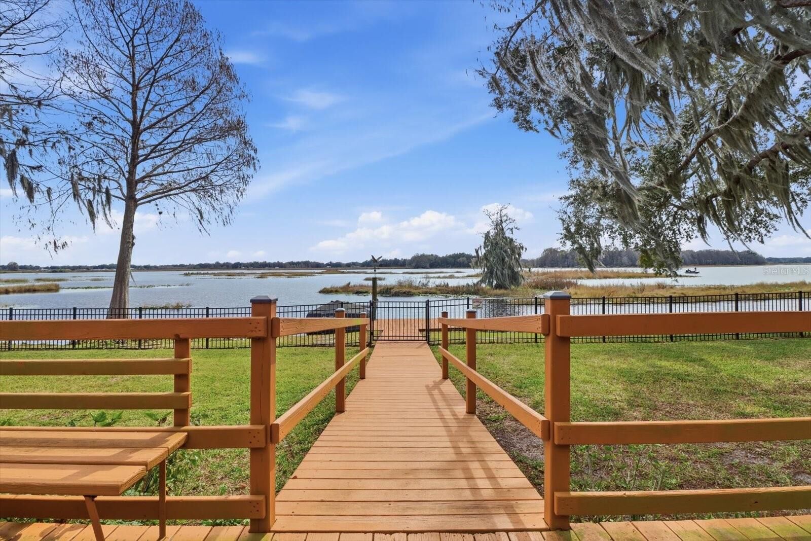 Property Photo: 8528 E Aquarius Drive FL 34450