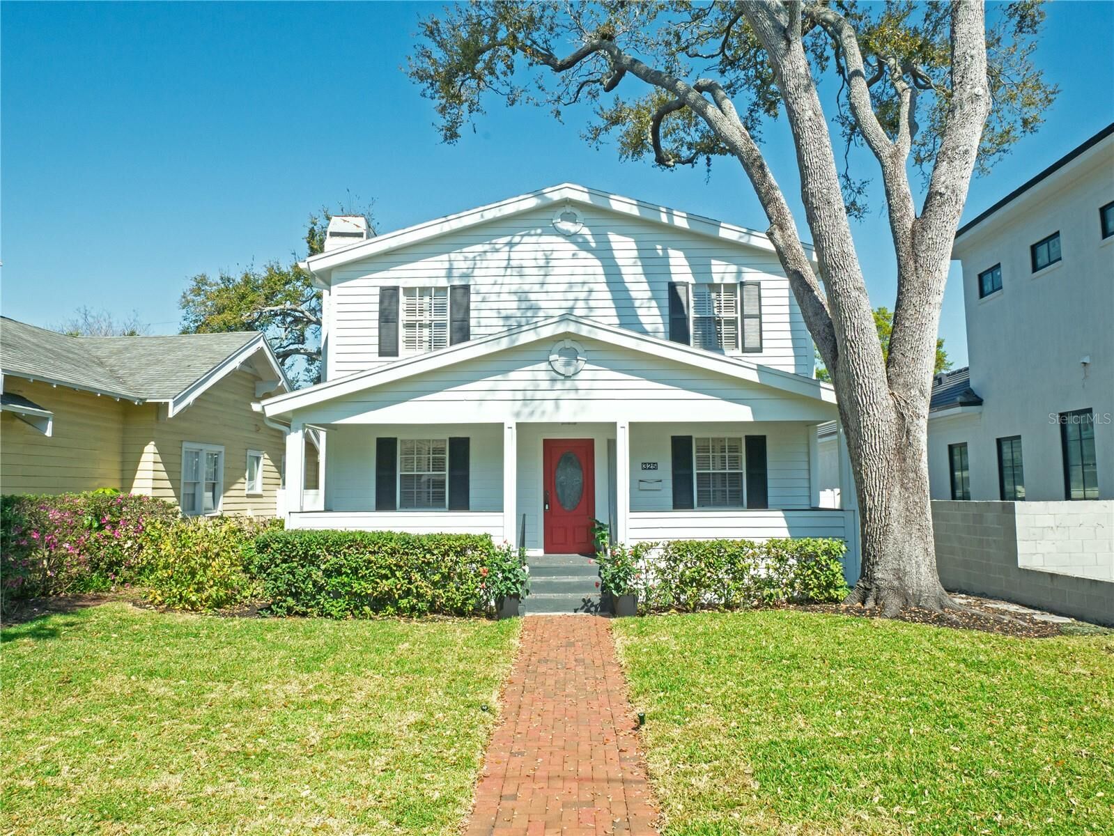 Property Photo:  325 17th Avenue NE  FL 33704 