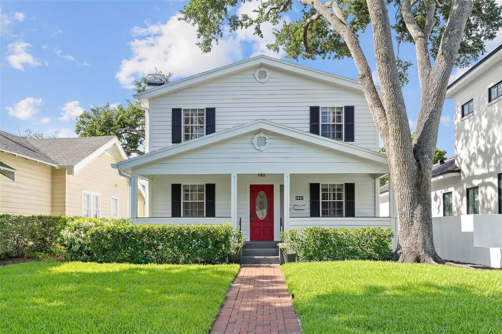 Property Photo: 325 17th Avenue NE FL 33704