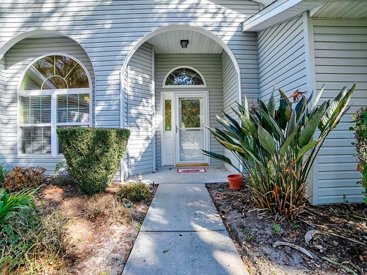 Property Photo: 26029 Oakmount Drive FL 34748