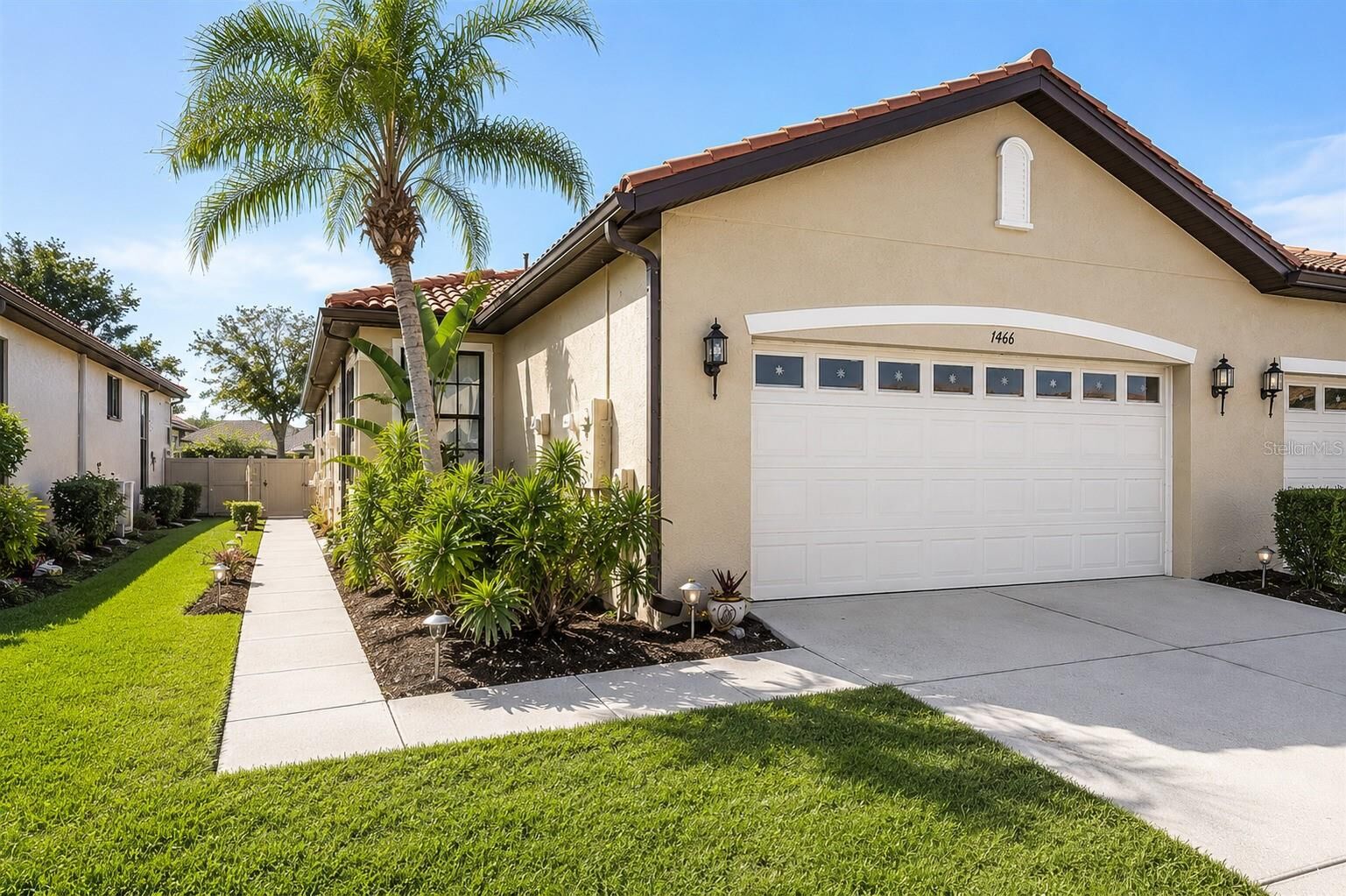 Property Photo:  1466 Maseno Drive  FL 34292 