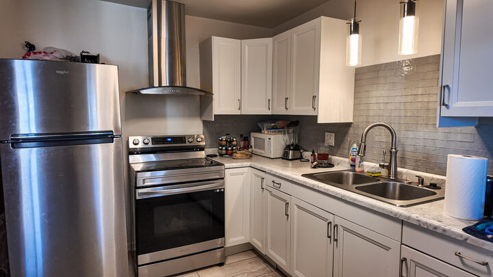 Property Photo:  5 E Carriageway Drive 201  IL 60429 