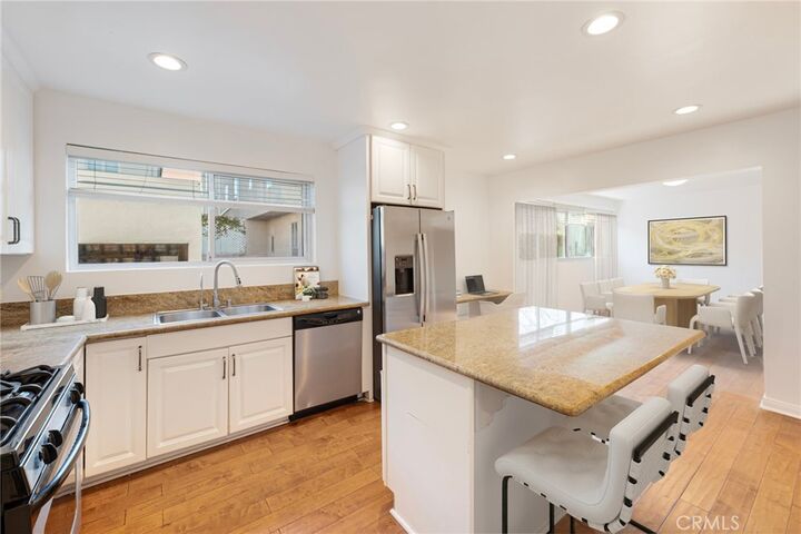 Property Photo: 360 S Elm Drive 1 CA 90212