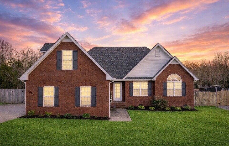 Property Photo: 1412 Auldridge Dr TN 37037