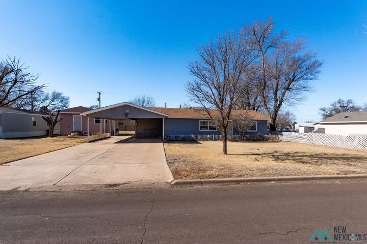 Property Photo:  212 Lamar Street  NM 88135 