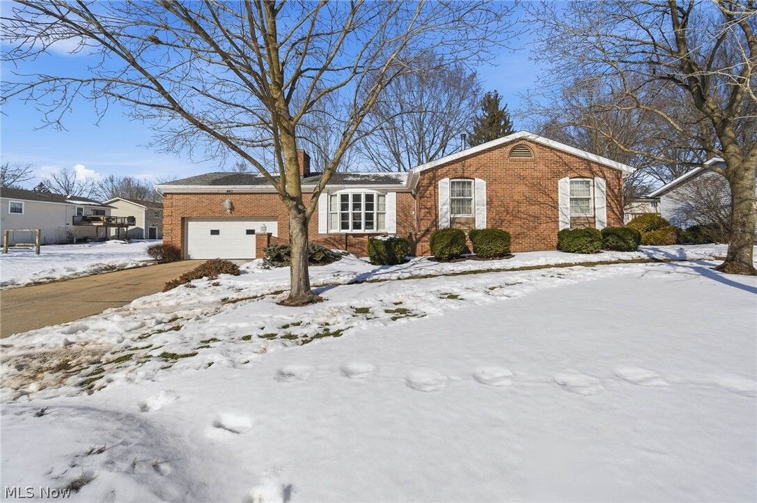 Property Photo:  687 Lockwood Road  OH 44203 