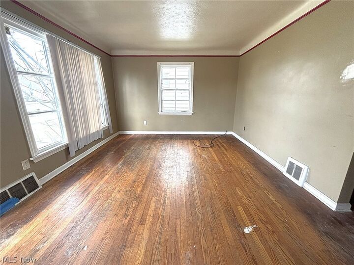 Property Photo:  3927 E 153rd Street  OH 44128 