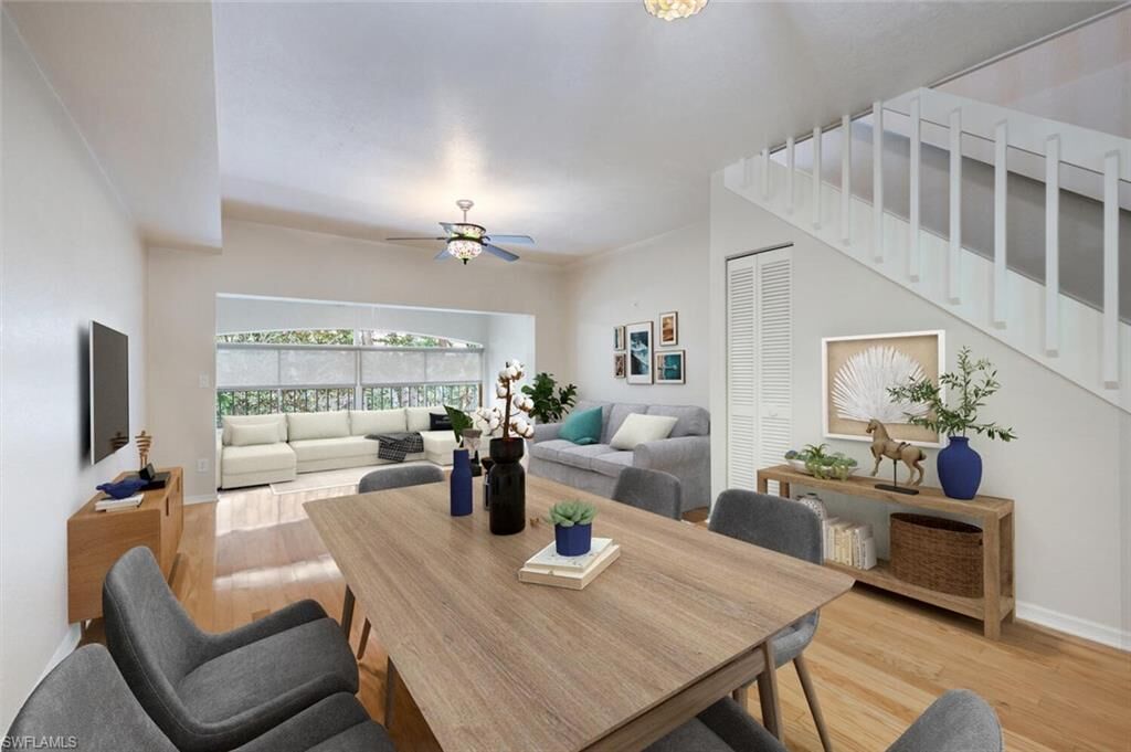 Property Photo: 1096 Woodshire Ln C210 FL 34105