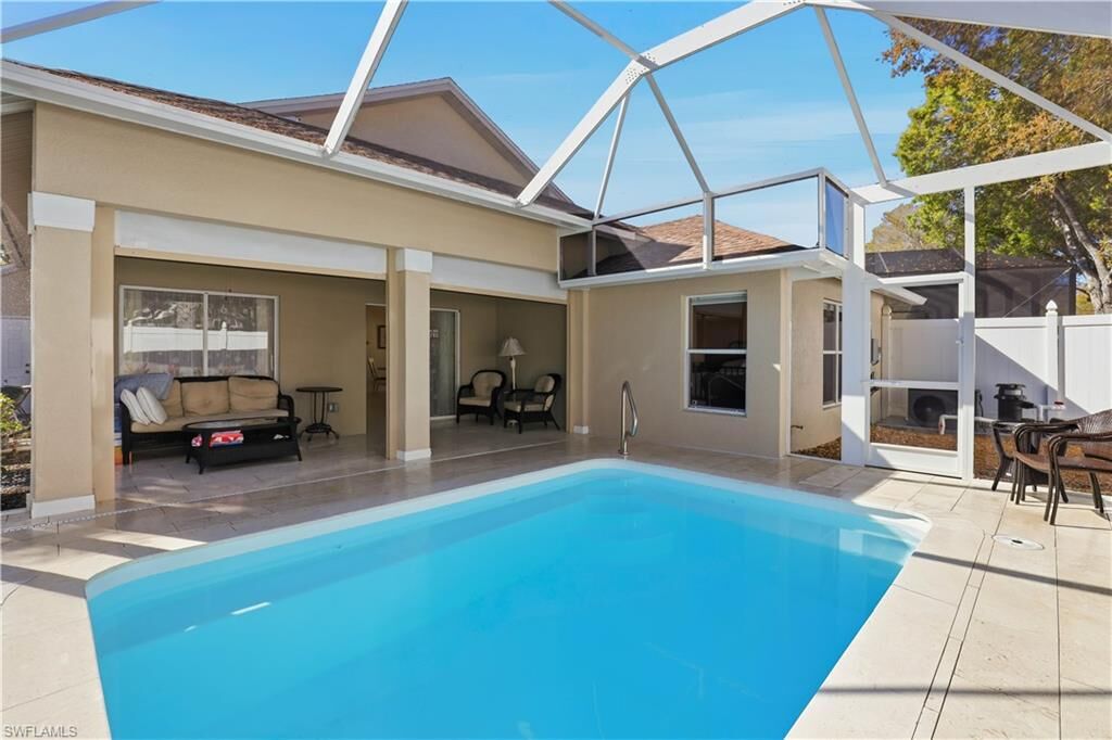 Property Photo:  1087 Silverstrand Dr  FL 34110 