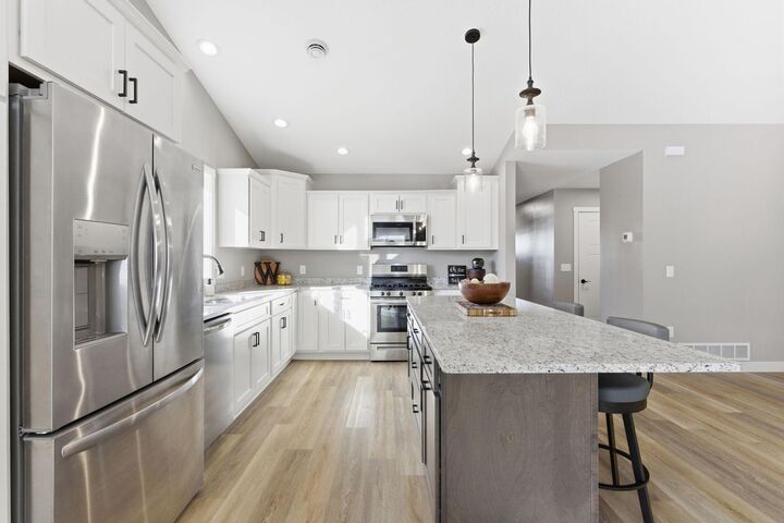 Property Photo:  727 Hilltop Lane  WI 54024 