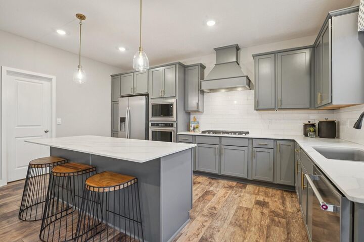 Property Photo: 9798 47th Bay NE MN 55376