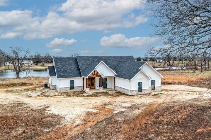 Property Photo:  3826 Fm 900  TX 75478 