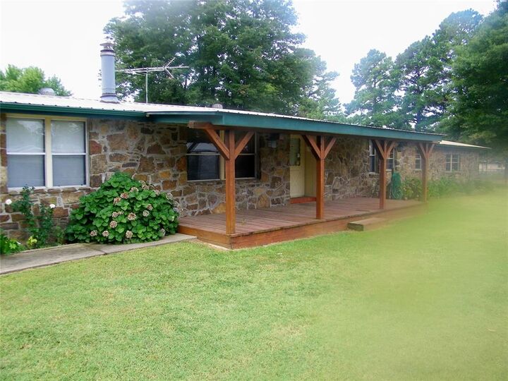 Property Photo:  417614 E 1123 Road  OK 74426 